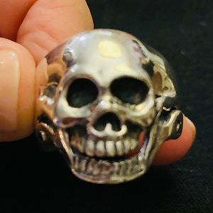 Sterling Taxco gentleman’s skull ring by Mexican jeweler Oscar Figueroa Escorcia
